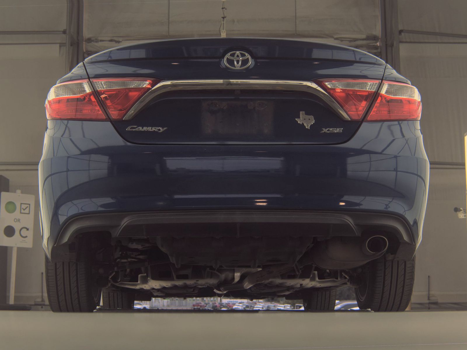 TOYOTA CAMRY - 8