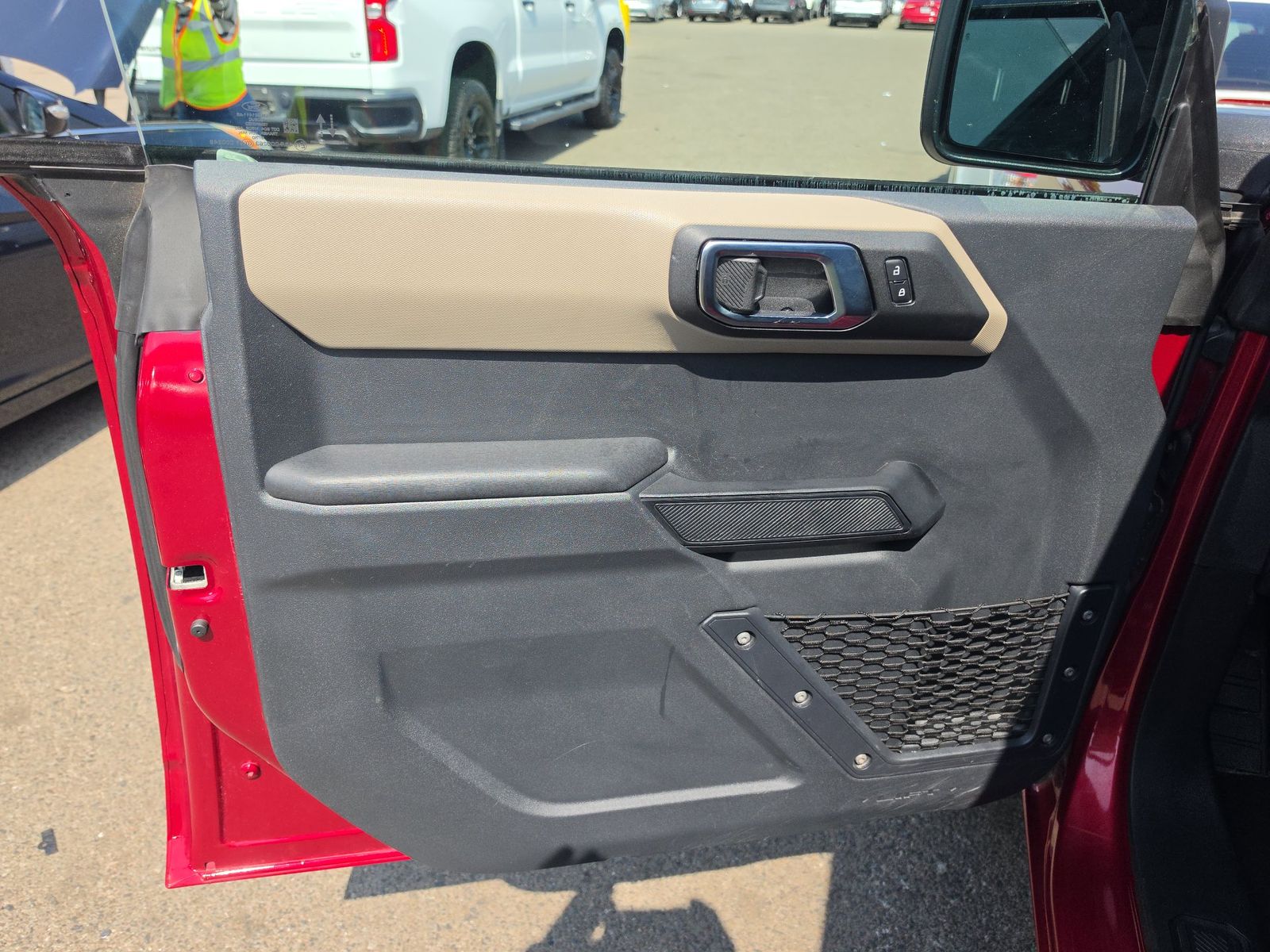 FORD BRONCO - 10