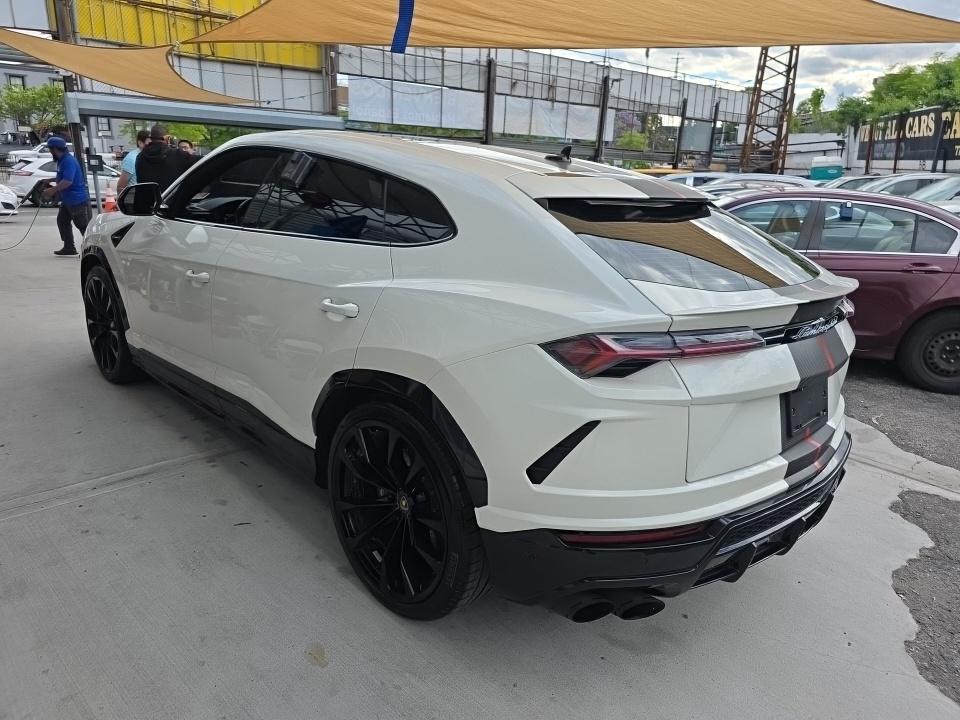 2022 Lamborghini Urus Base AWD