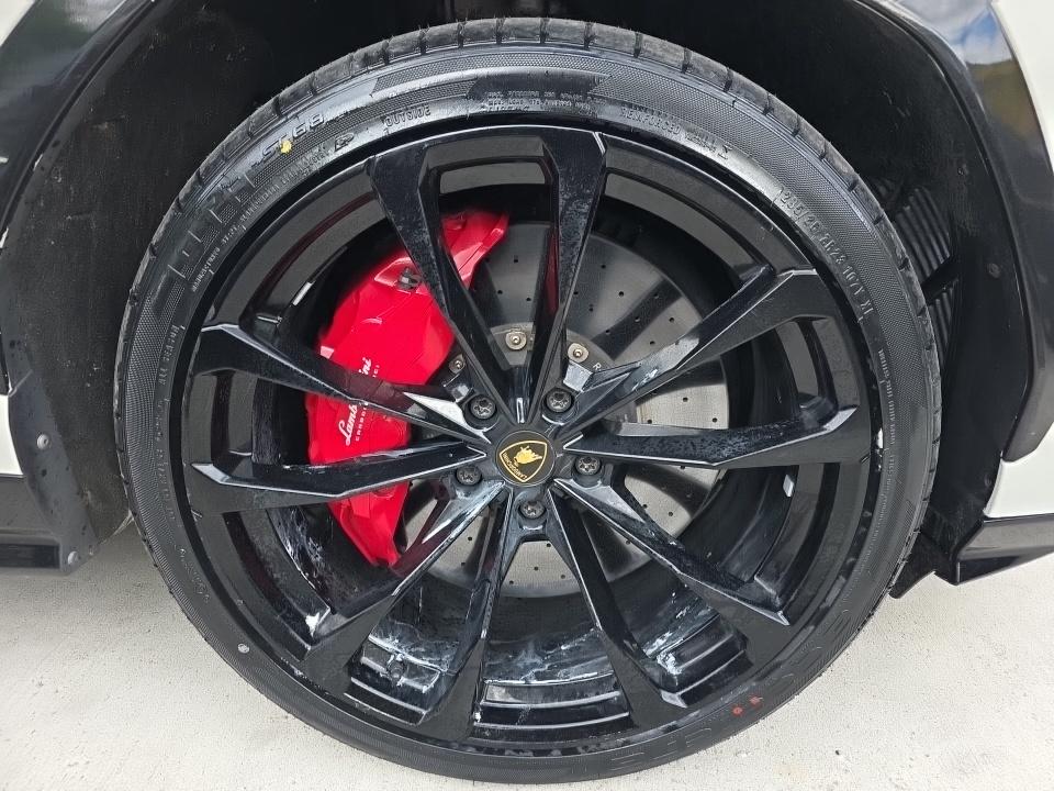 2022 Lamborghini Urus Base AWD