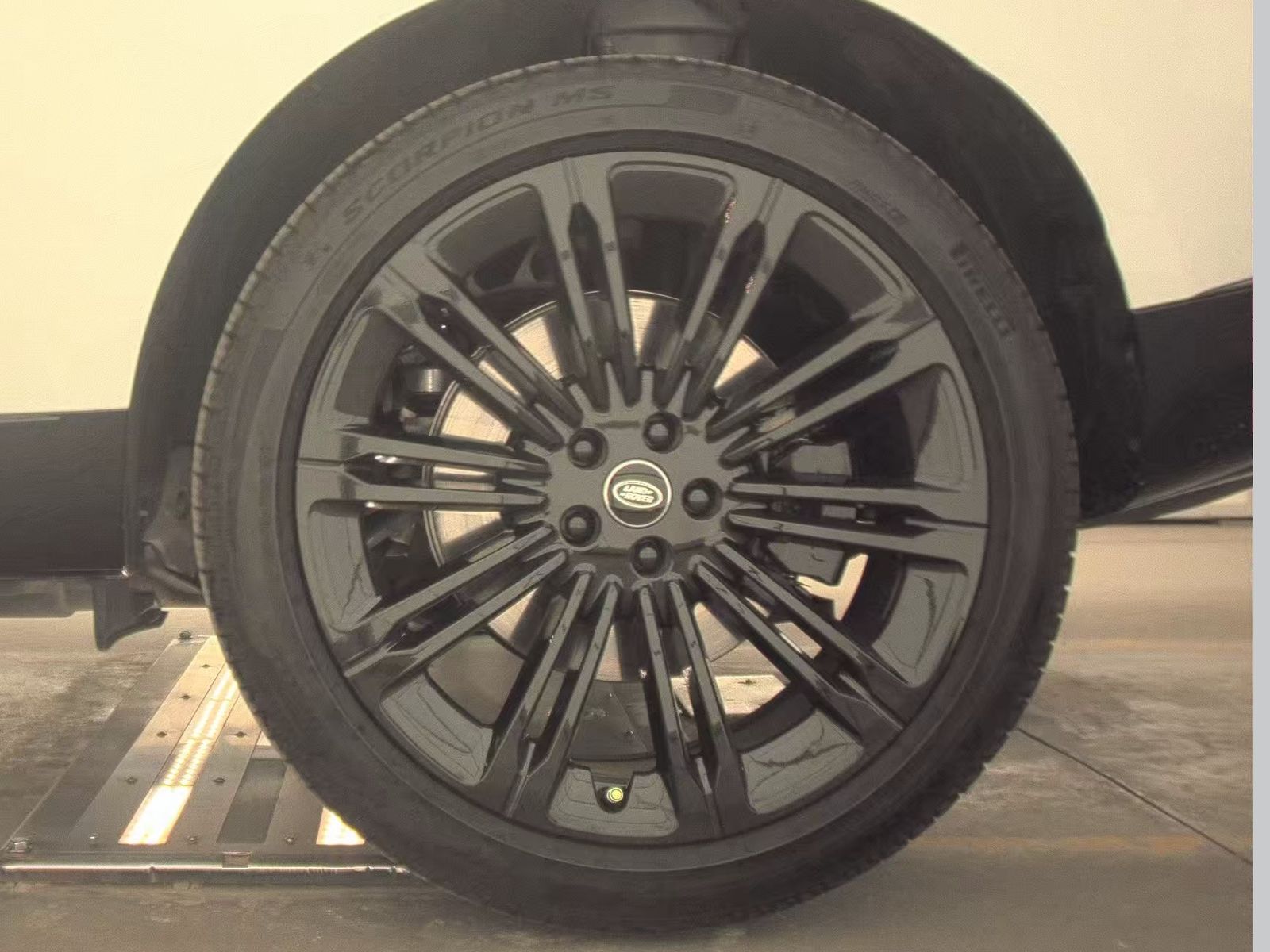 2025 Land Rover Range Rover Autobiography AWD