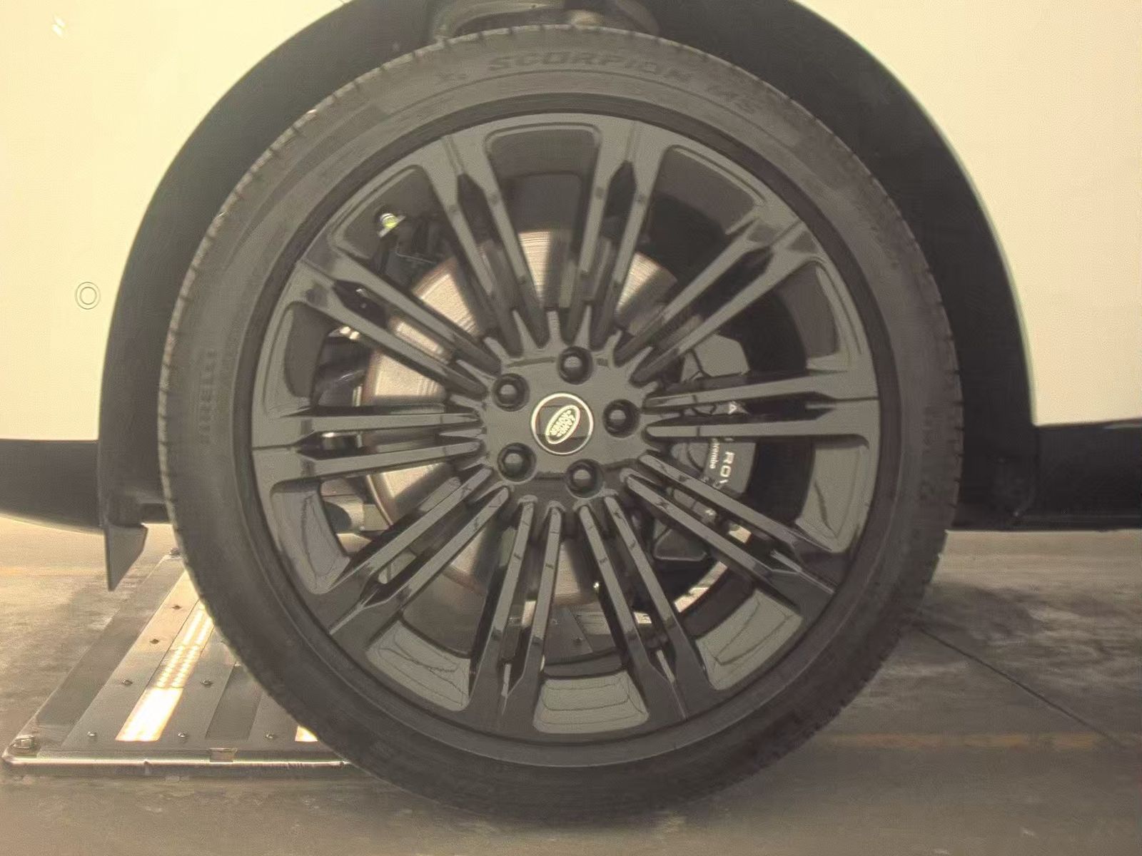 2025 Land Rover Range Rover Autobiography AWD