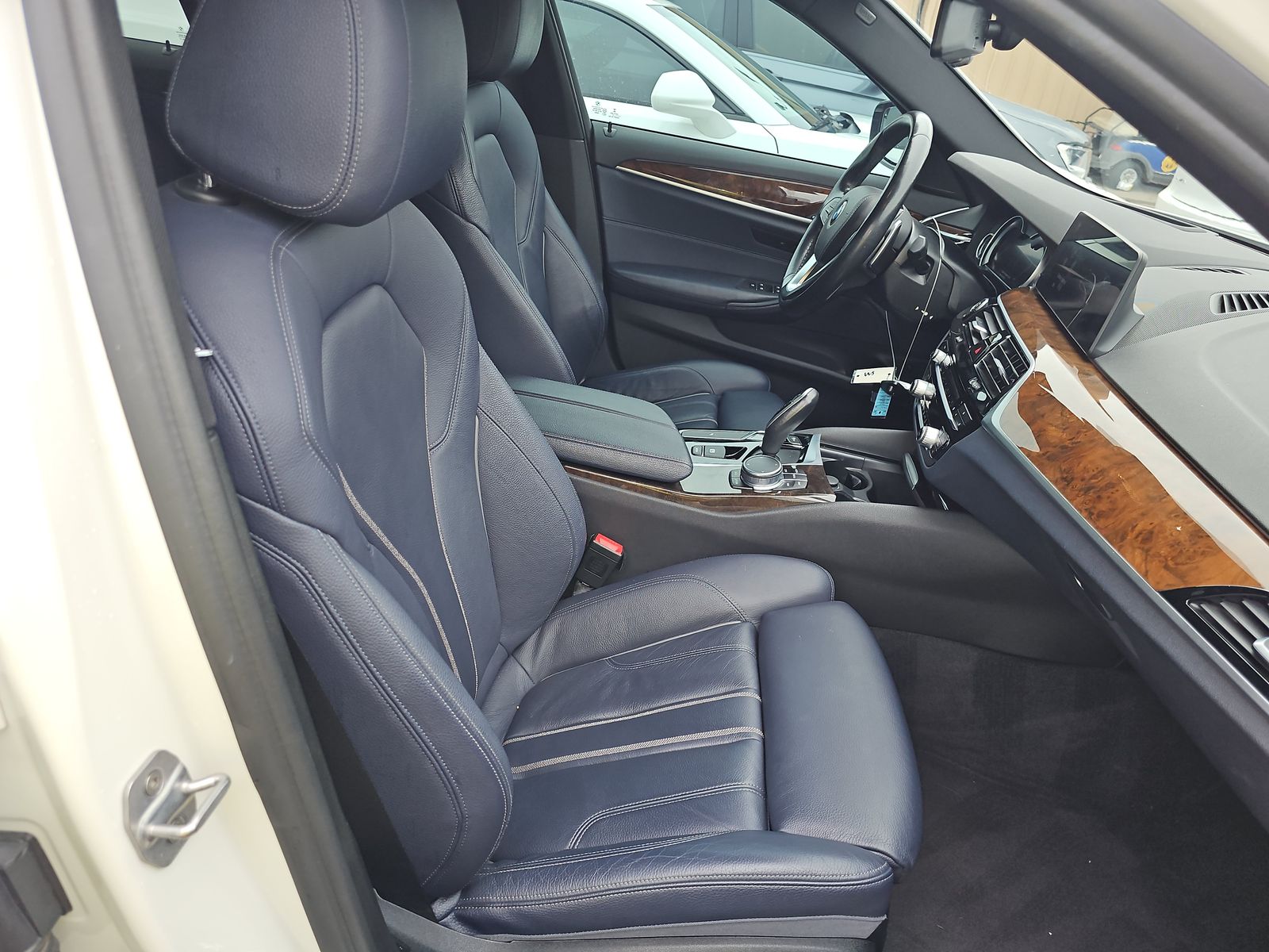 BMW 5 SERIES - 3