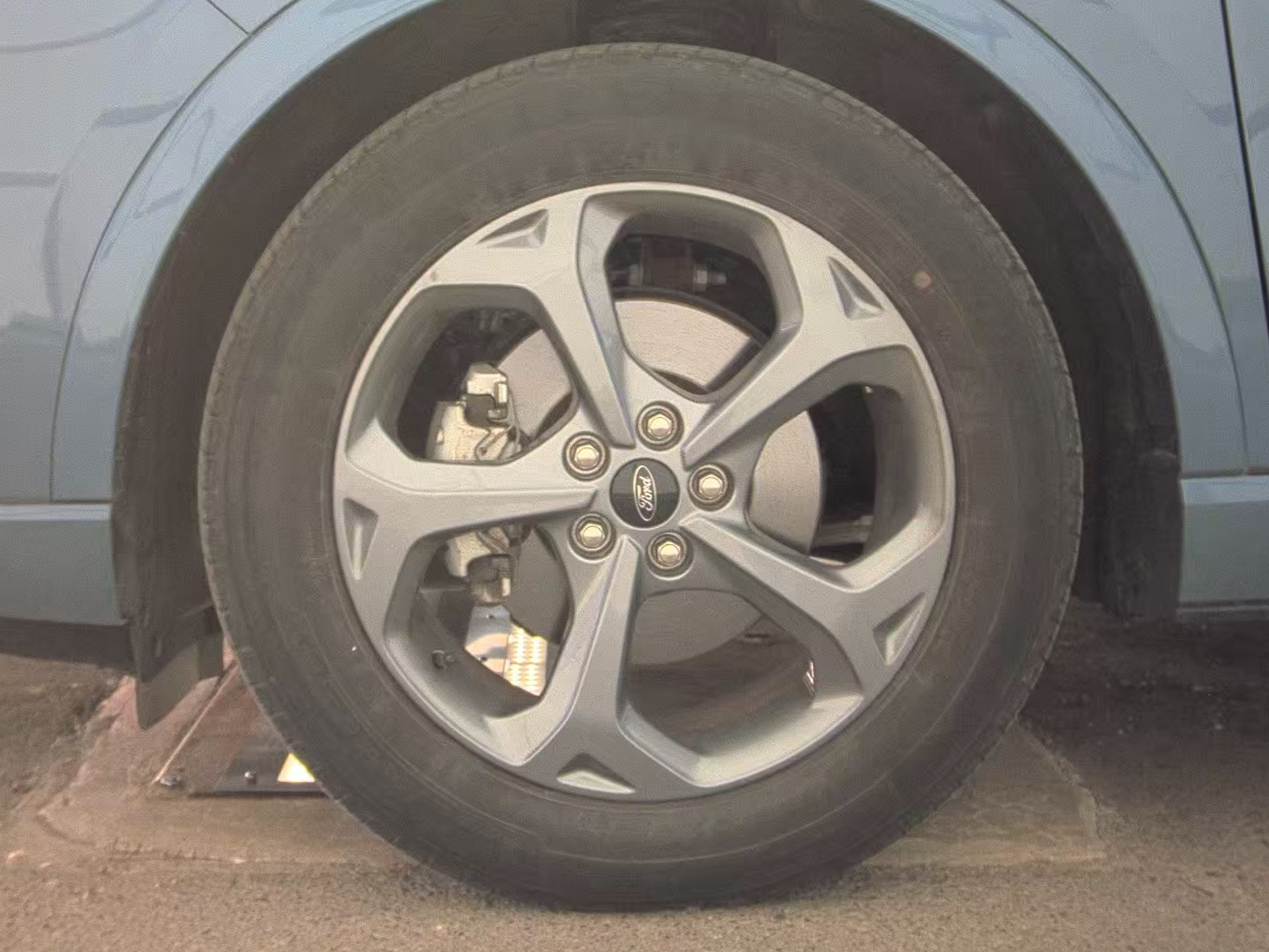 FORD ESCAPE - 10