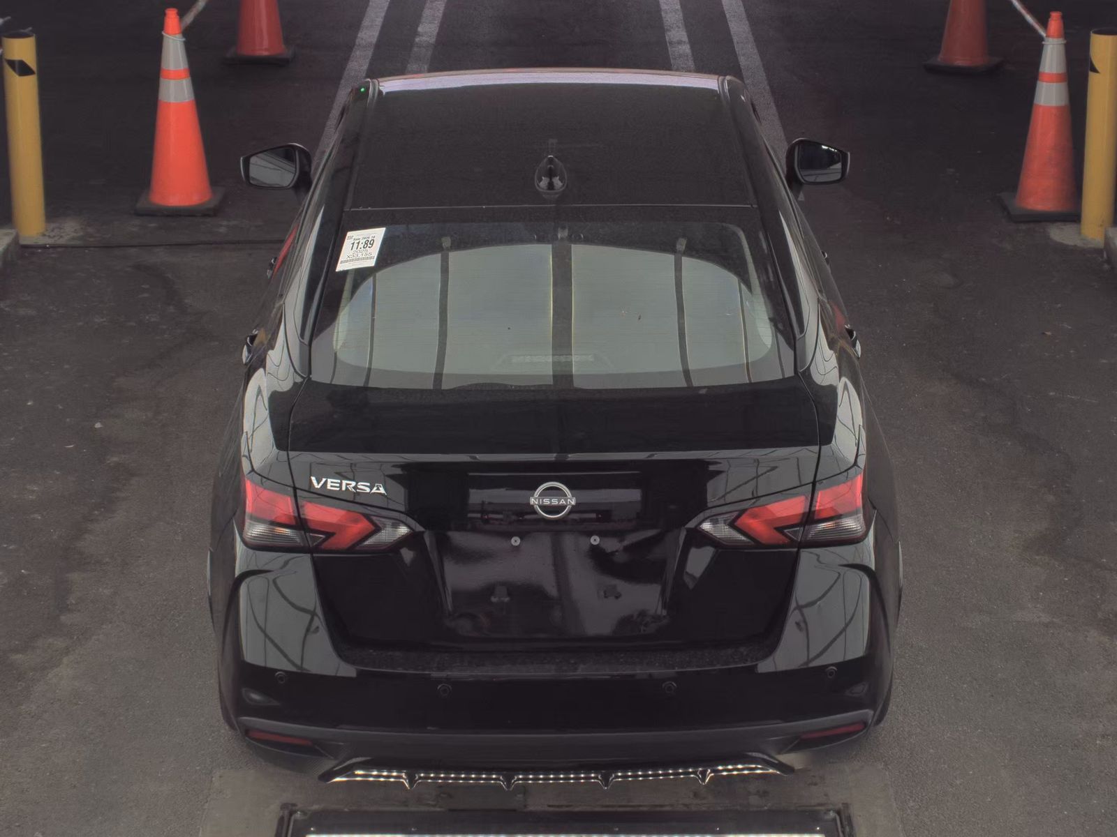NISSAN VERSA - 7