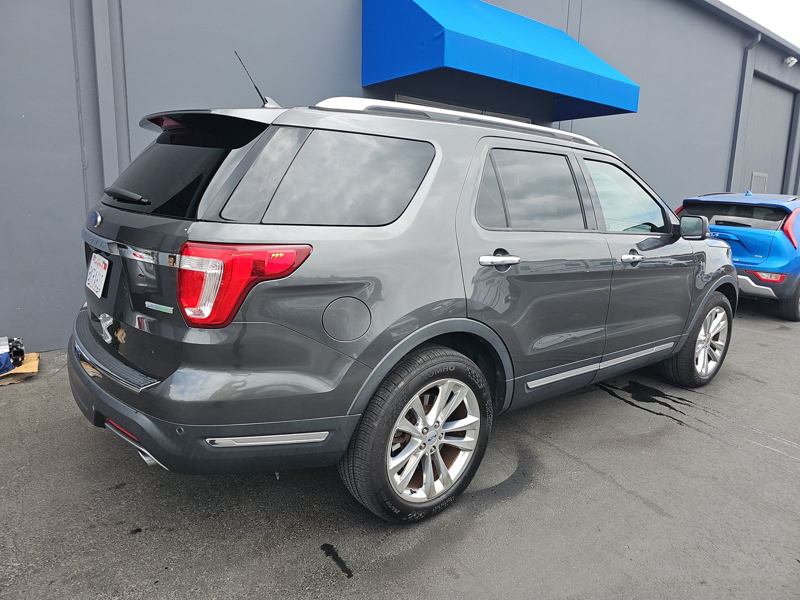 FORD EXPLORER - 5