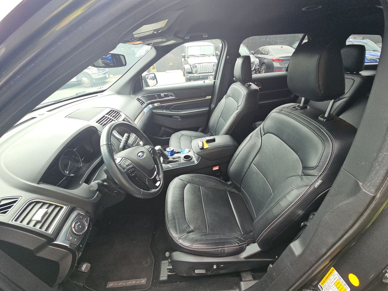 FORD EXPLORER - 8