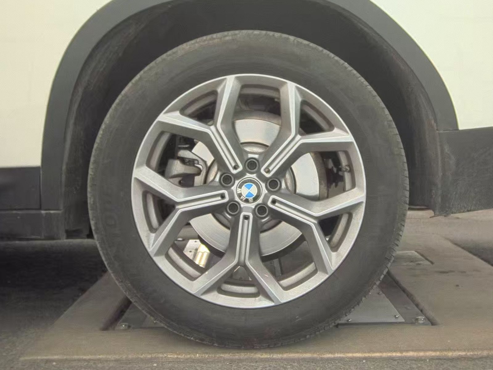 2025 BMW X4 xDrive30i AWD