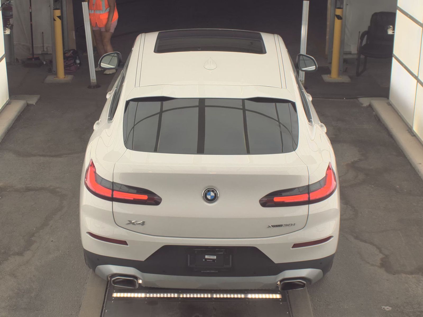 2025 BMW X4 xDrive30i AWD