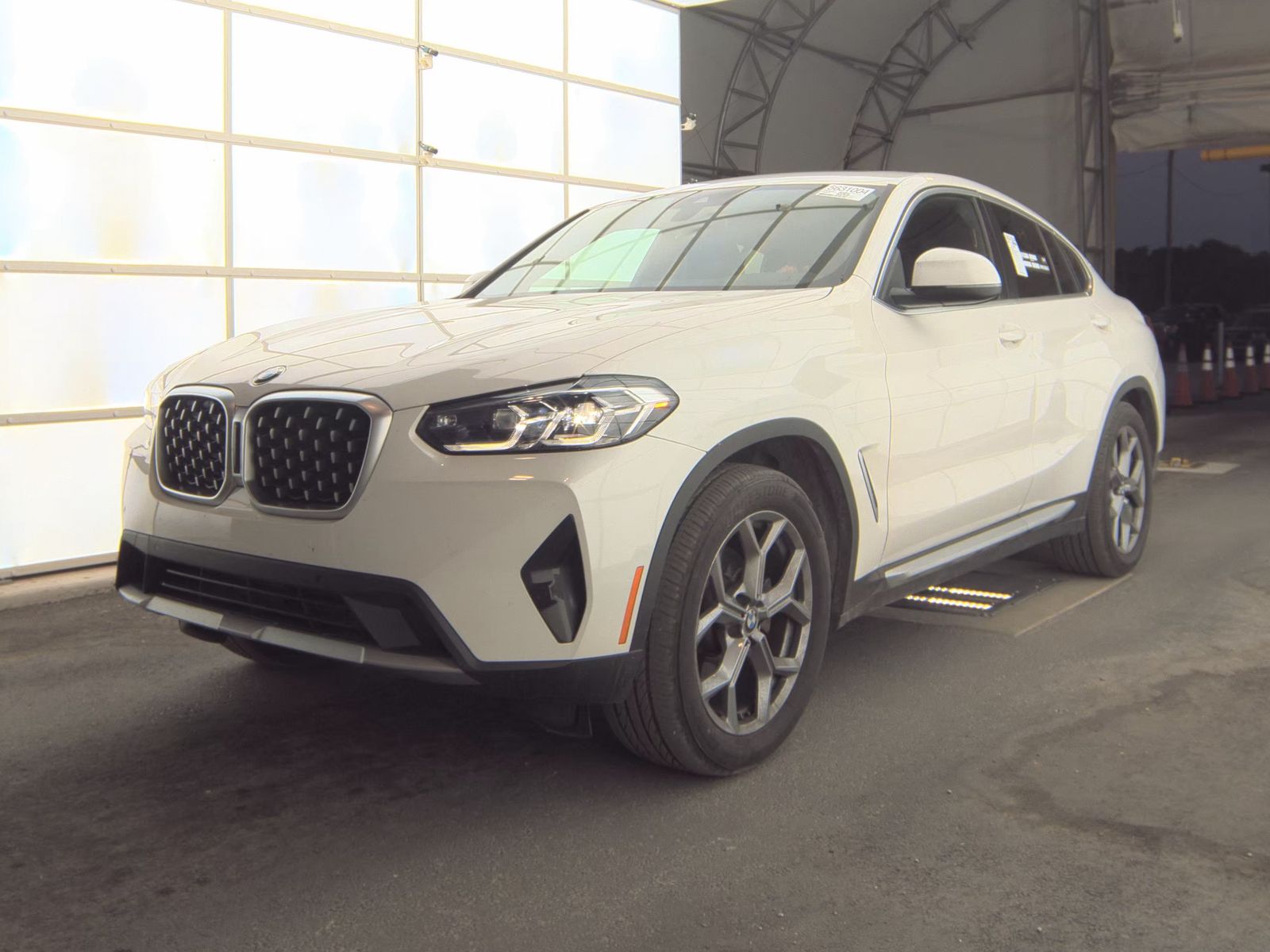 2025 BMW X4 xDrive30i AWD