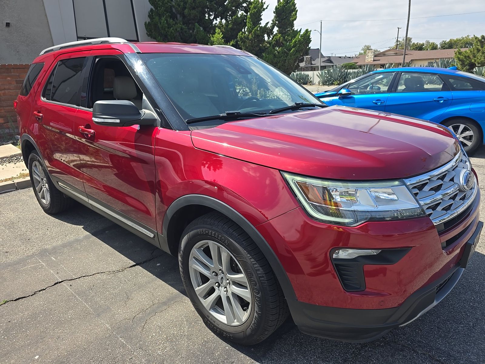 FORD EXPLORER - 4
