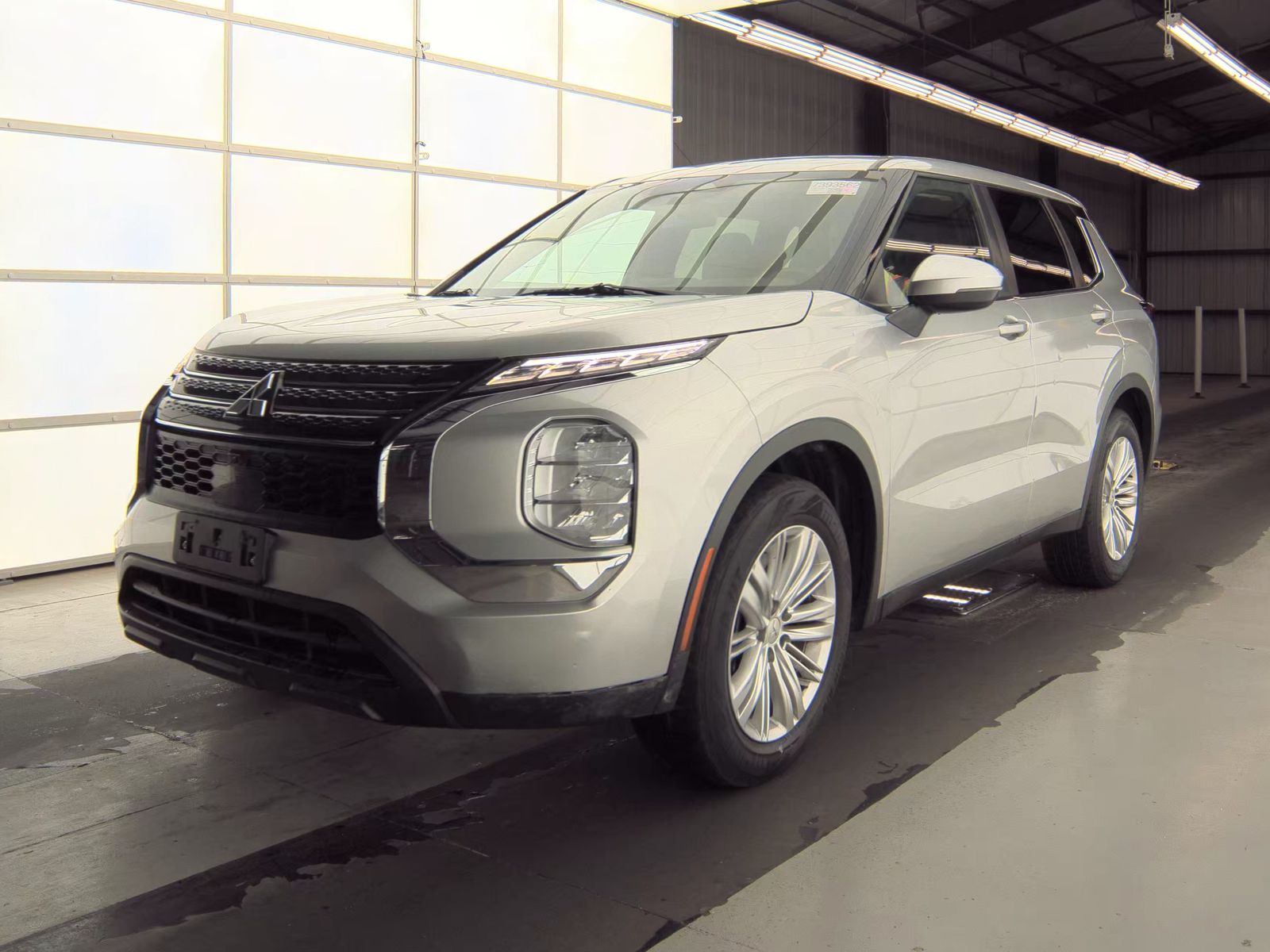 2022 Mitsubishi Outlander ES FWD