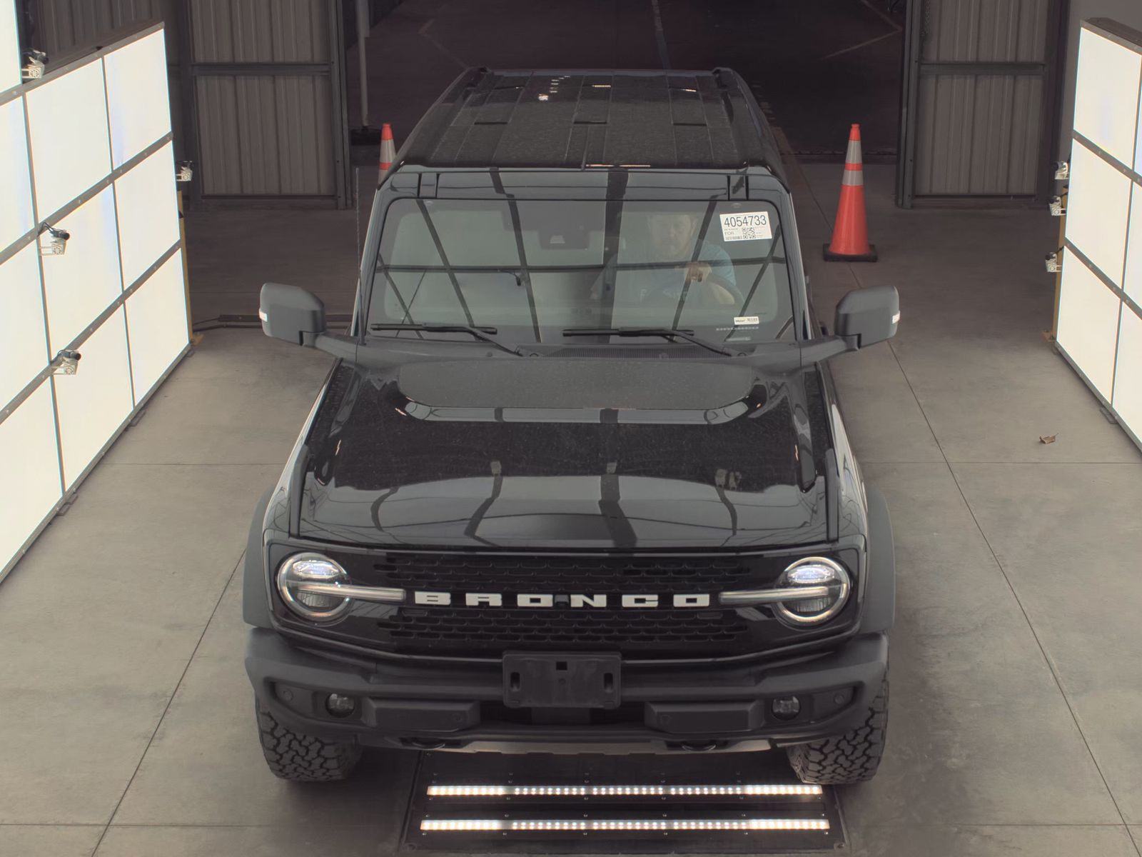 FORD BRONCO - 3