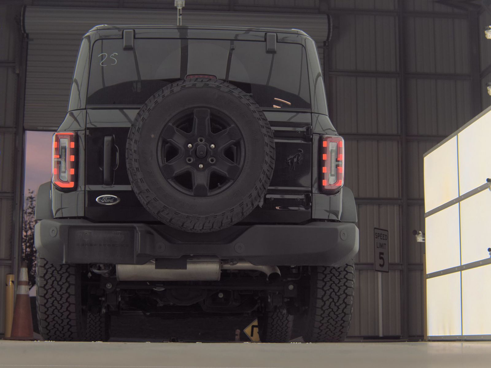 FORD BRONCO - 8