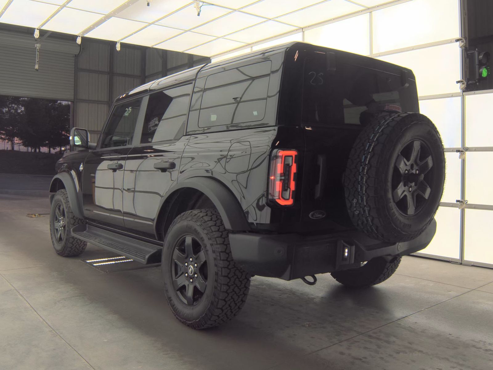 FORD BRONCO - 9