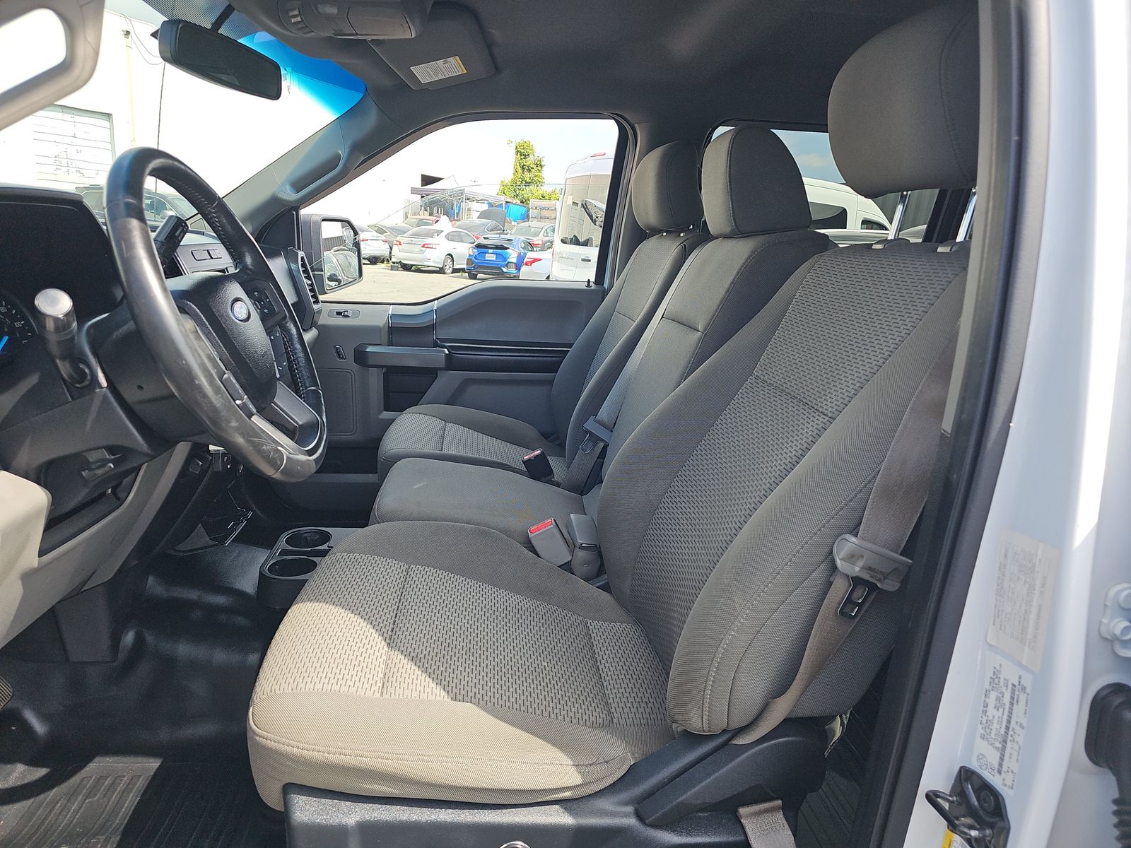 FORD F-150 - 8
