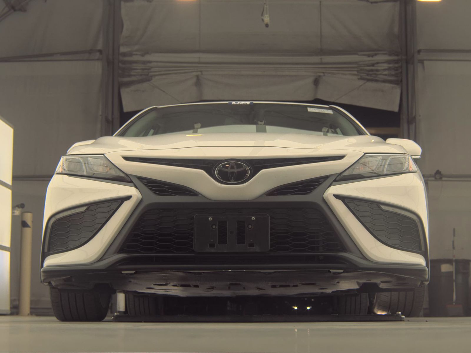 TOYOTA CAMRY - 4