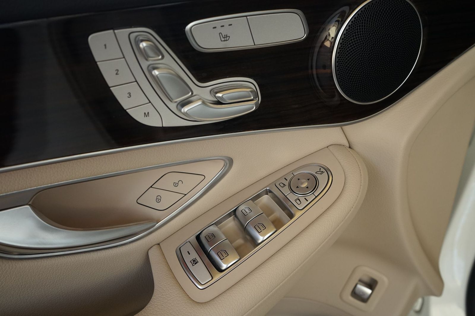 2022 Mercedes-Benz GLC GLC 300 RWD