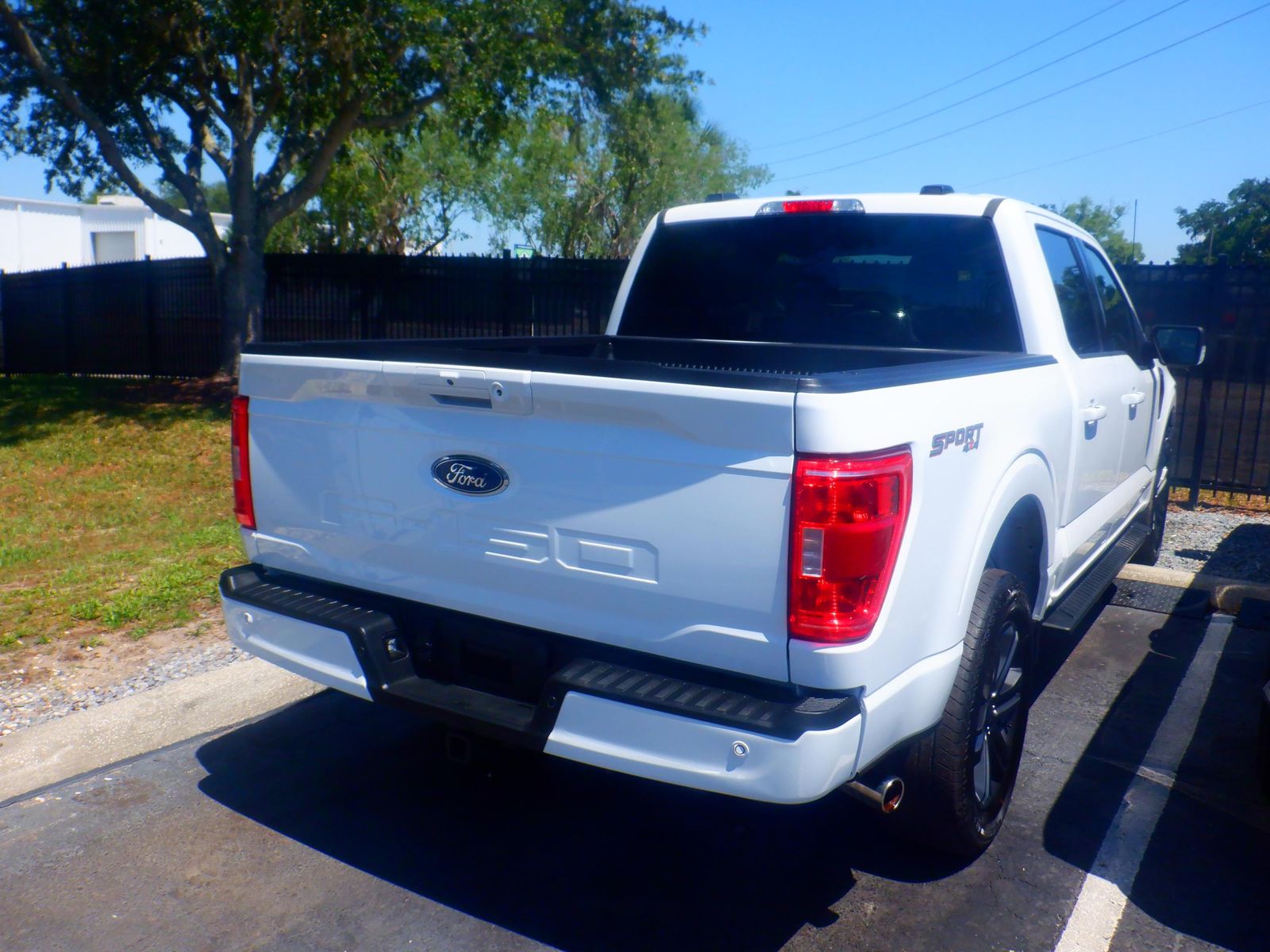 2023 Ford F-150 Hybrid XLT AWD