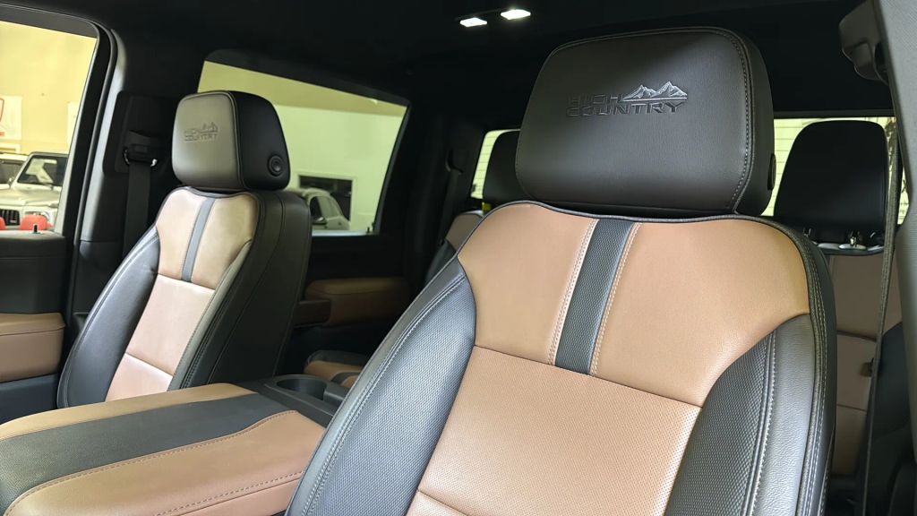 2023 Chevrolet Silverado 3500HD High Country AWD