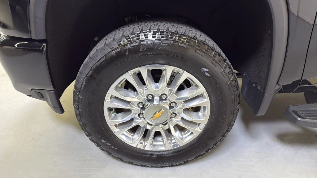 2023 Chevrolet Silverado 3500HD High Country AWD