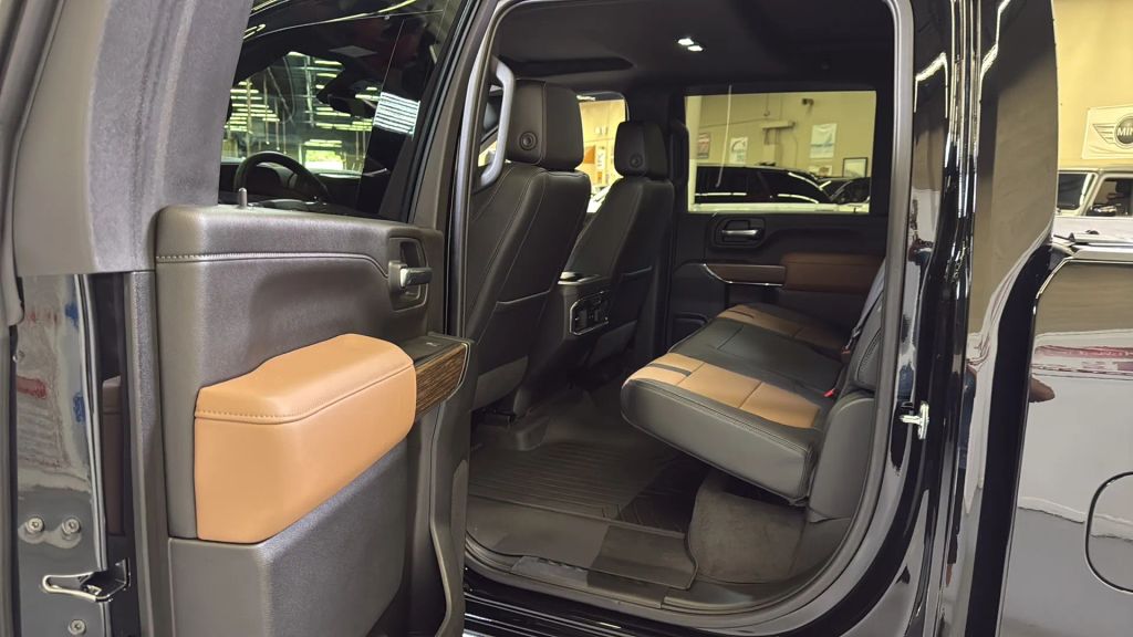 2023 Chevrolet Silverado 3500HD High Country AWD