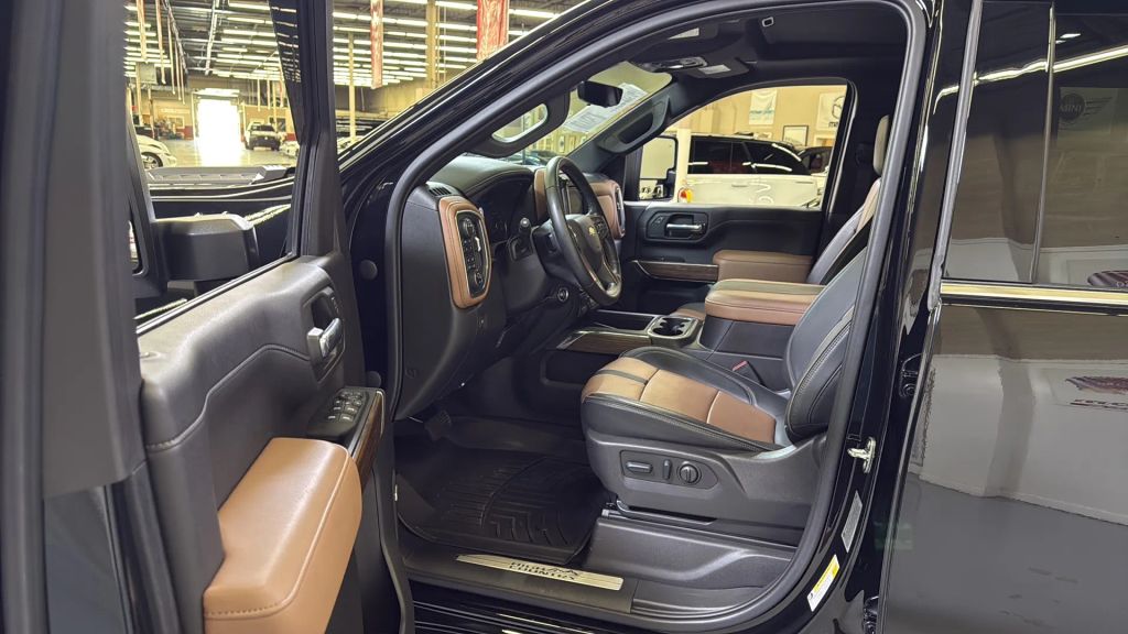 2023 Chevrolet Silverado 3500HD High Country AWD