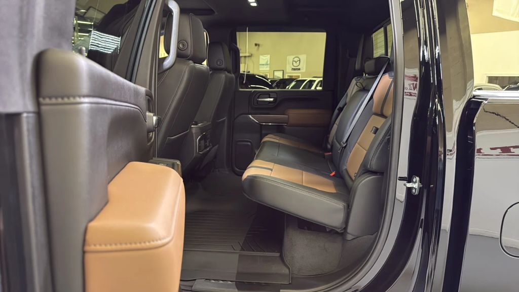 2023 Chevrolet Silverado 3500HD High Country AWD