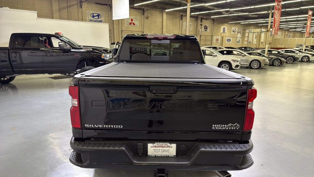 2023 Chevrolet Silverado 3500HD High Country AWD