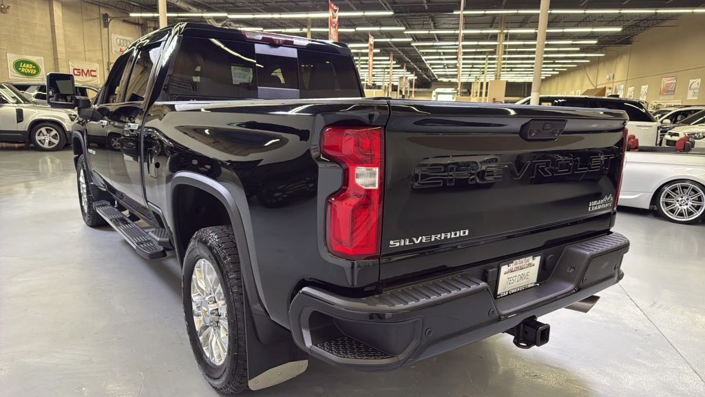 2023 Chevrolet Silverado 3500HD High Country AWD