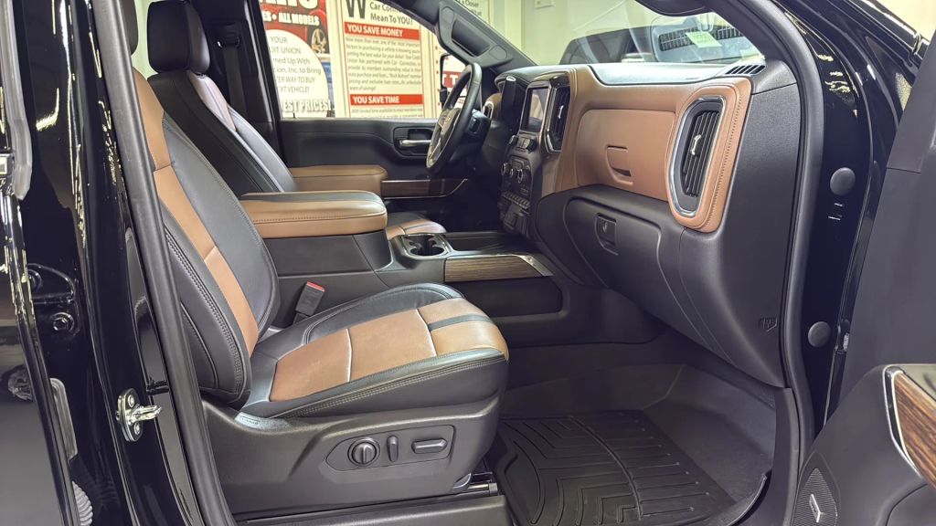 2023 Chevrolet Silverado 3500HD High Country AWD