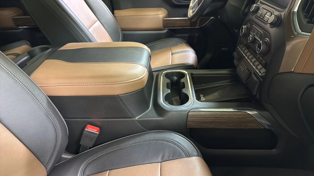 2023 Chevrolet Silverado 3500HD High Country AWD