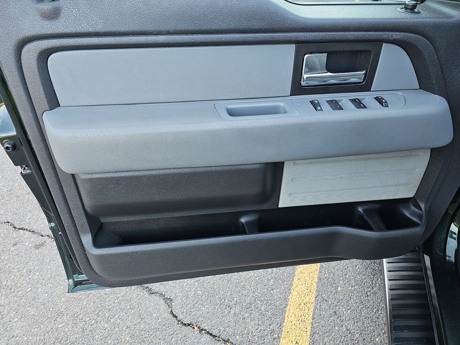 FORD F-150 - 4