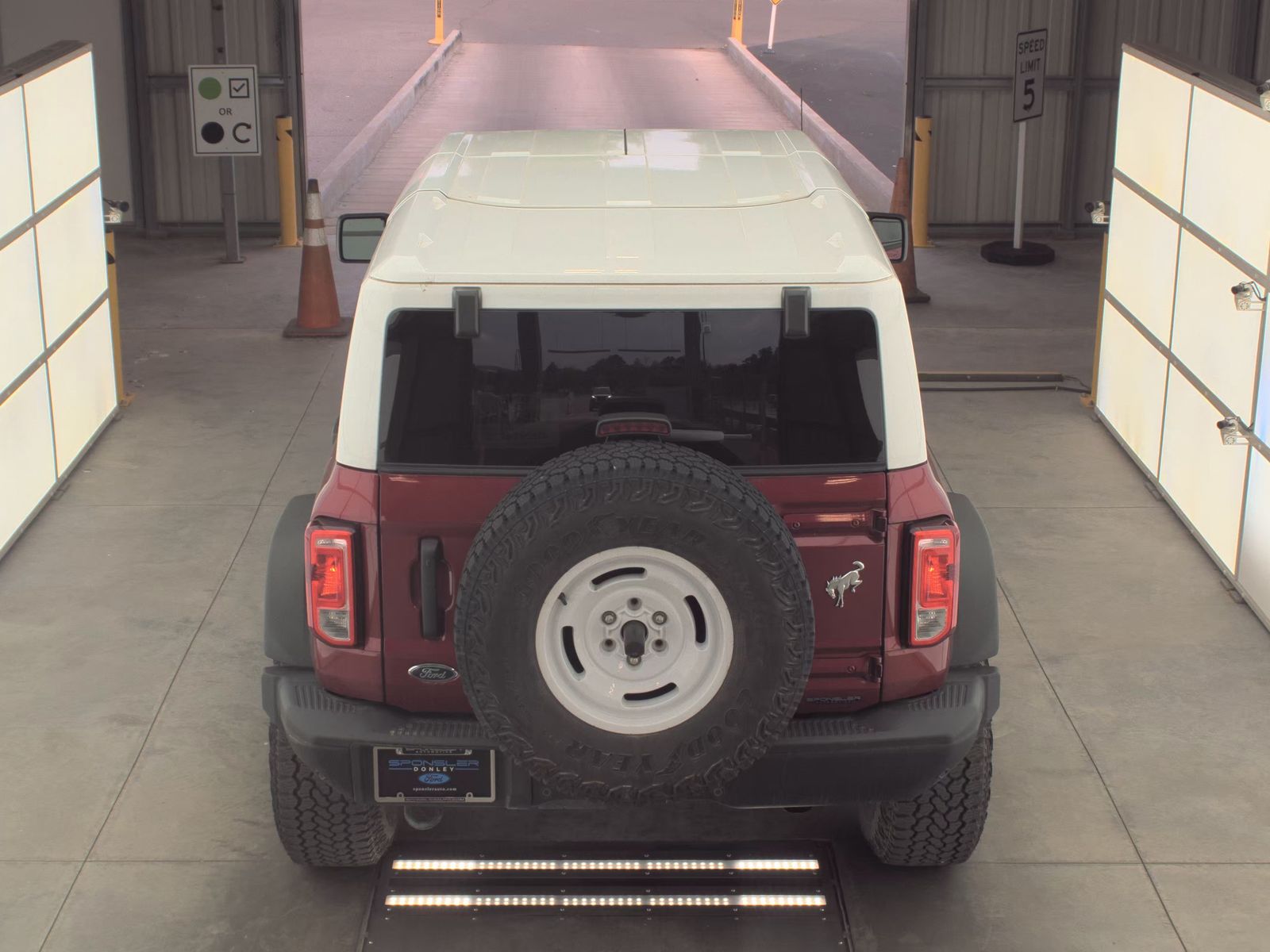 FORD BRONCO - 7