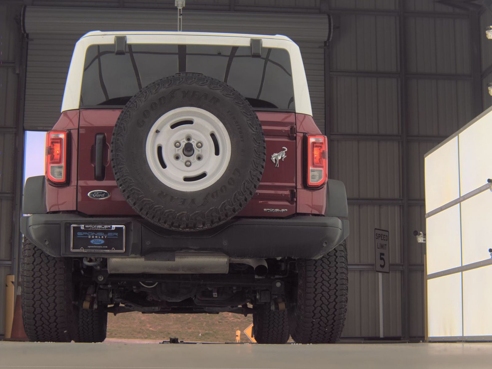 FORD BRONCO - 8