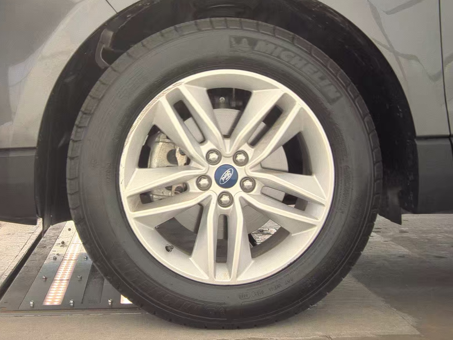 FORD EDGE - 10