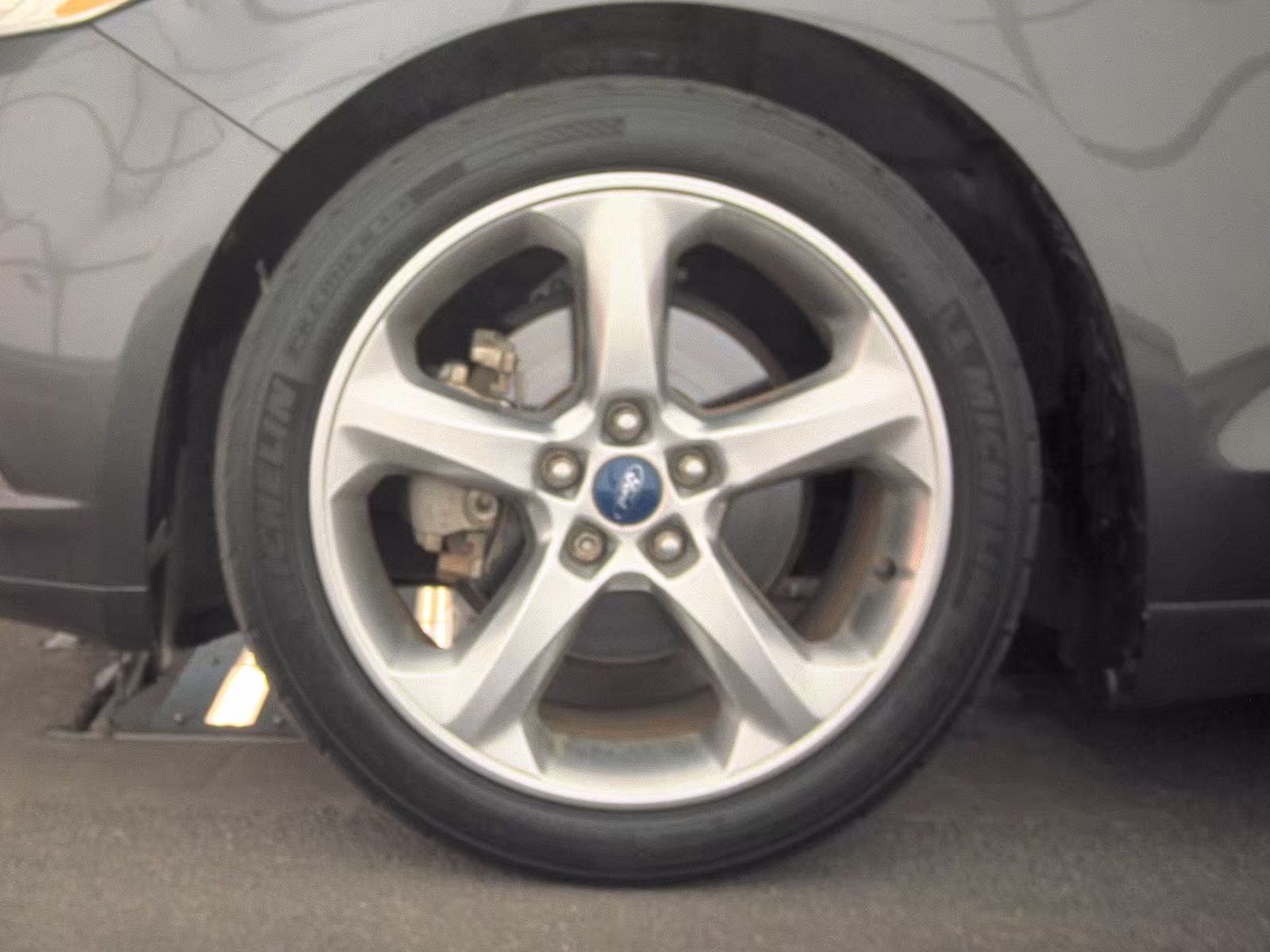 FORD FUSION - 10