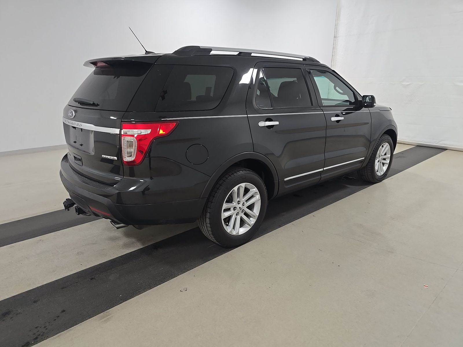 FORD EXPLORER - 5