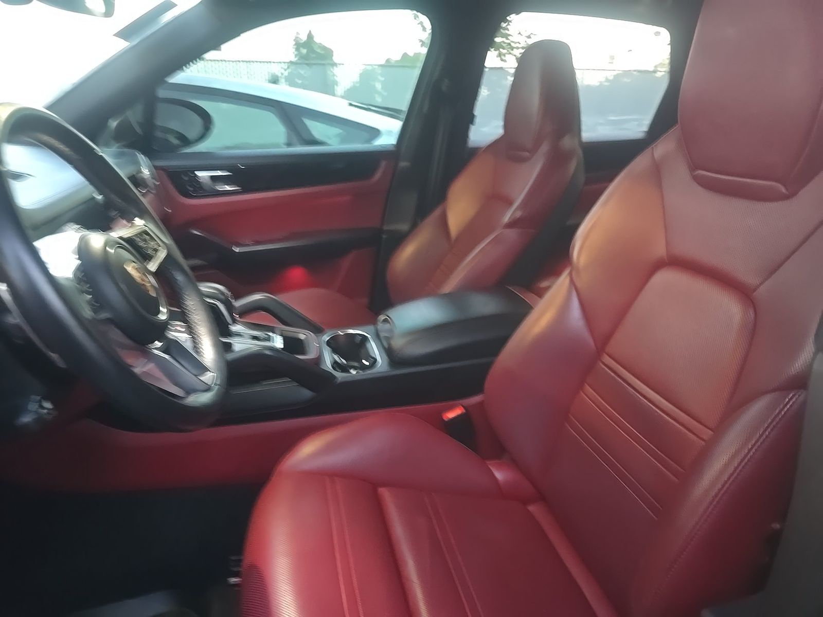 PORSCHE CAYENNE - 8