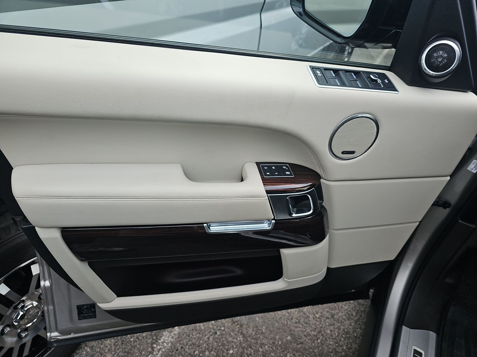 LAND ROVER RANGE ROVER - 10
