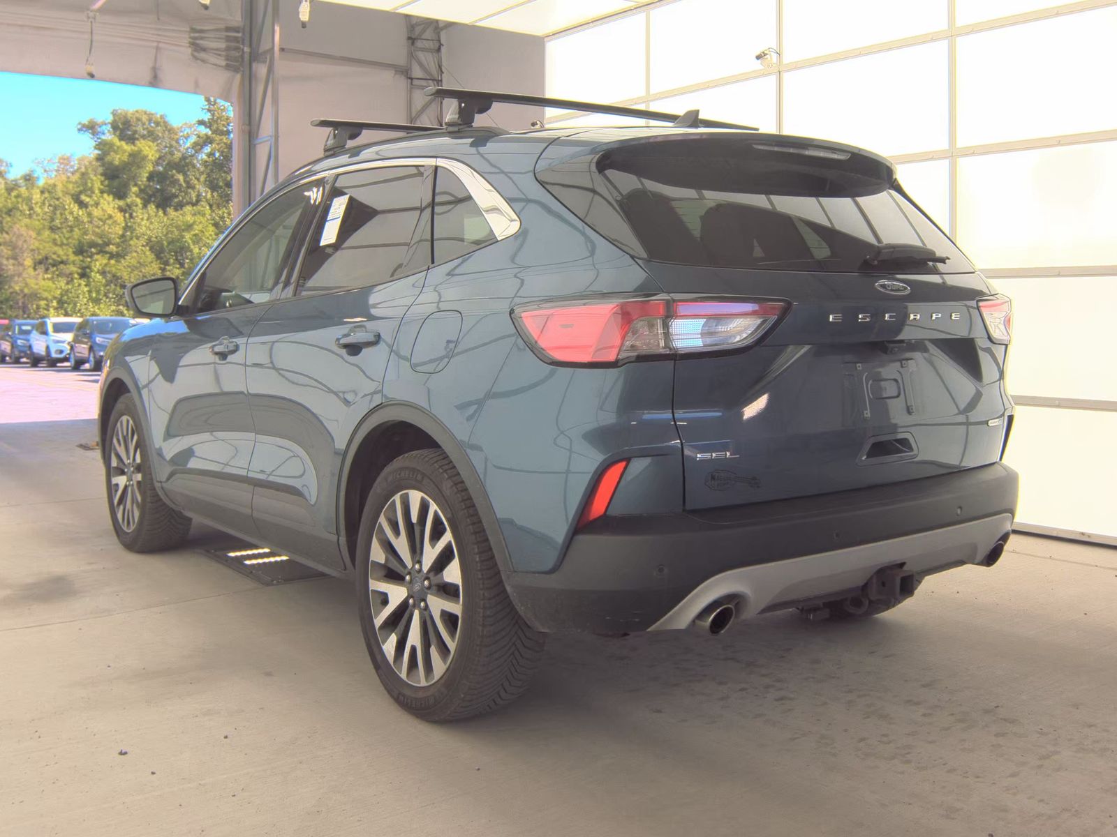 FORD ESCAPE - 9