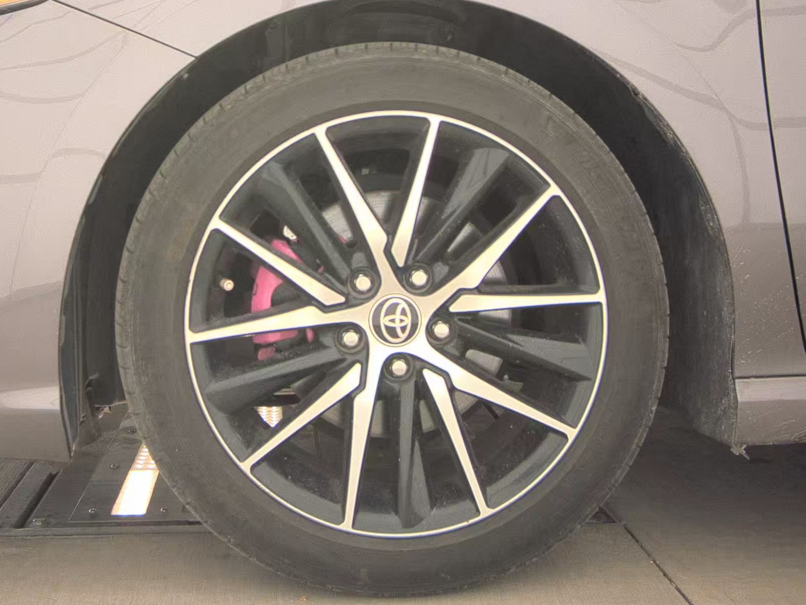 TOYOTA CAMRY - 10