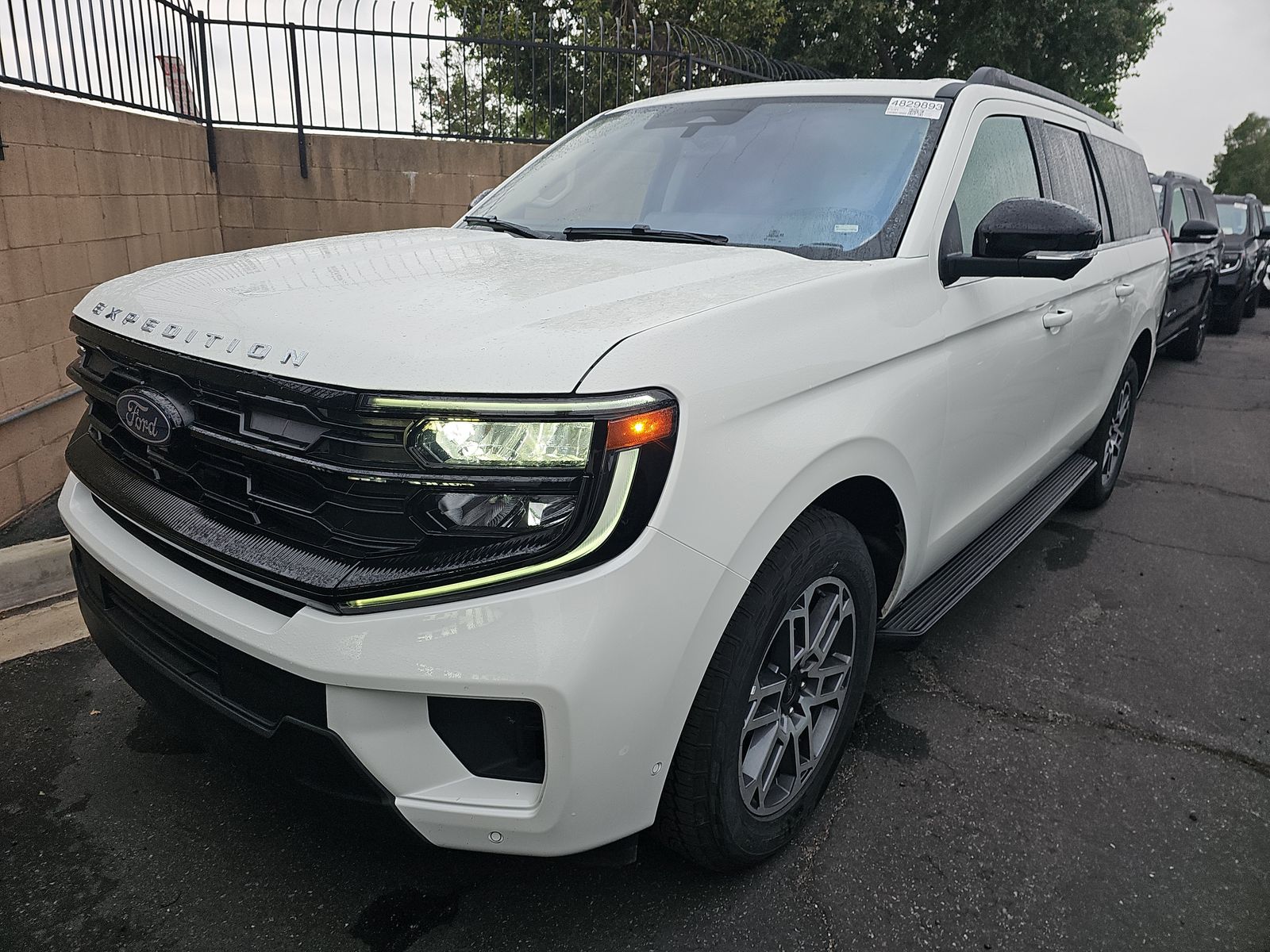 FORD EXPEDITION MAX - 1