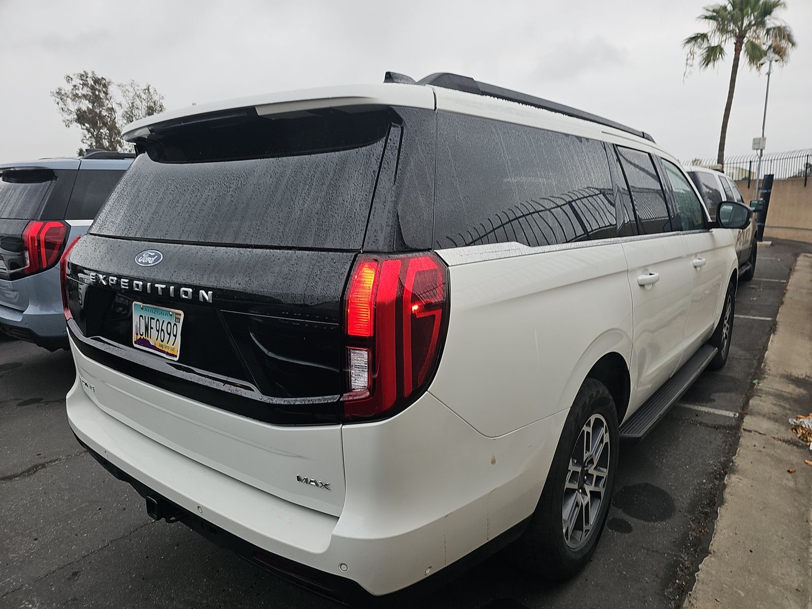 FORD EXPEDITION MAX - 5