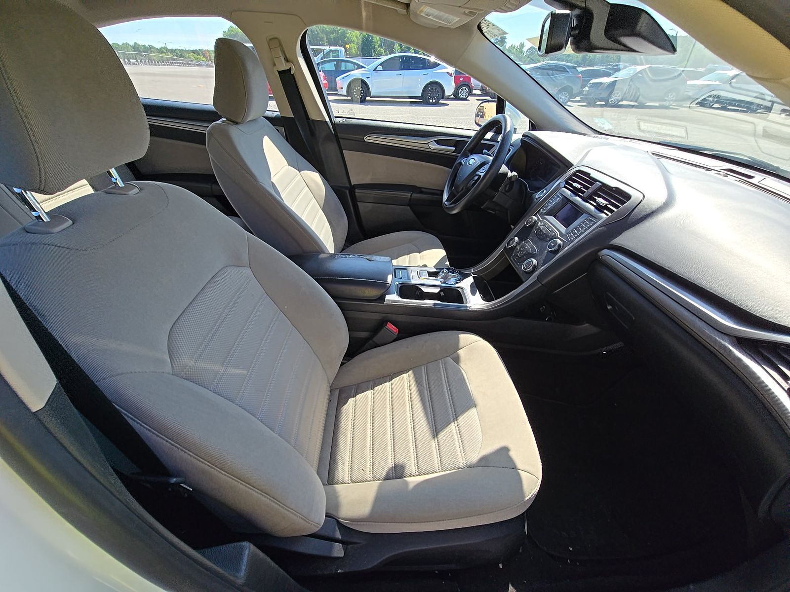 FORD FUSION - 9