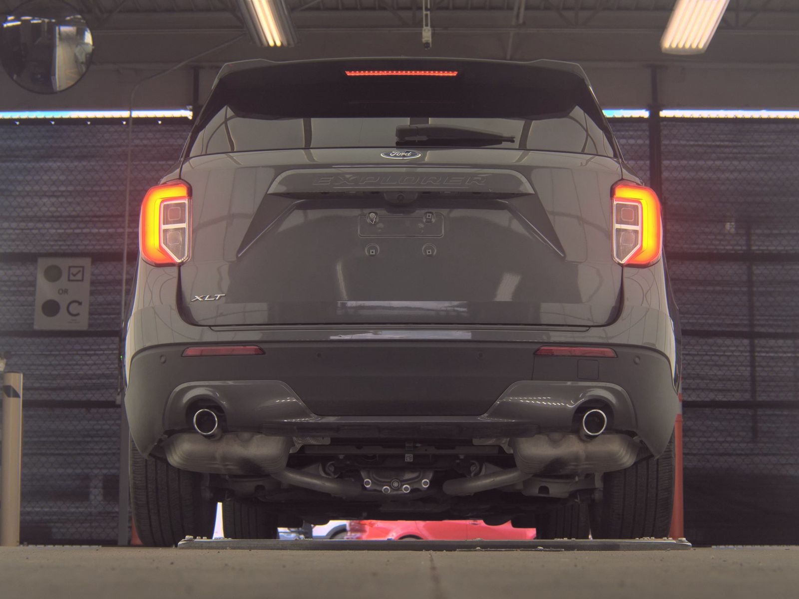 FORD EXPLORER - 8