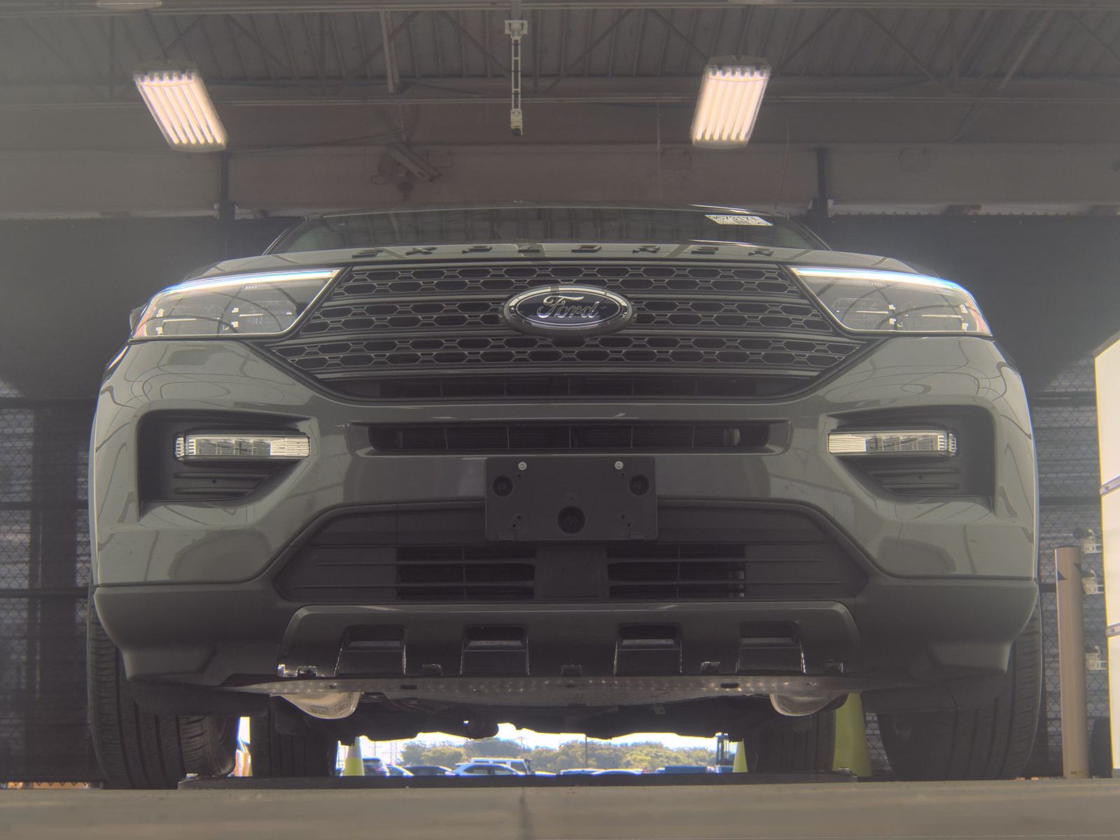FORD EXPLORER - 4