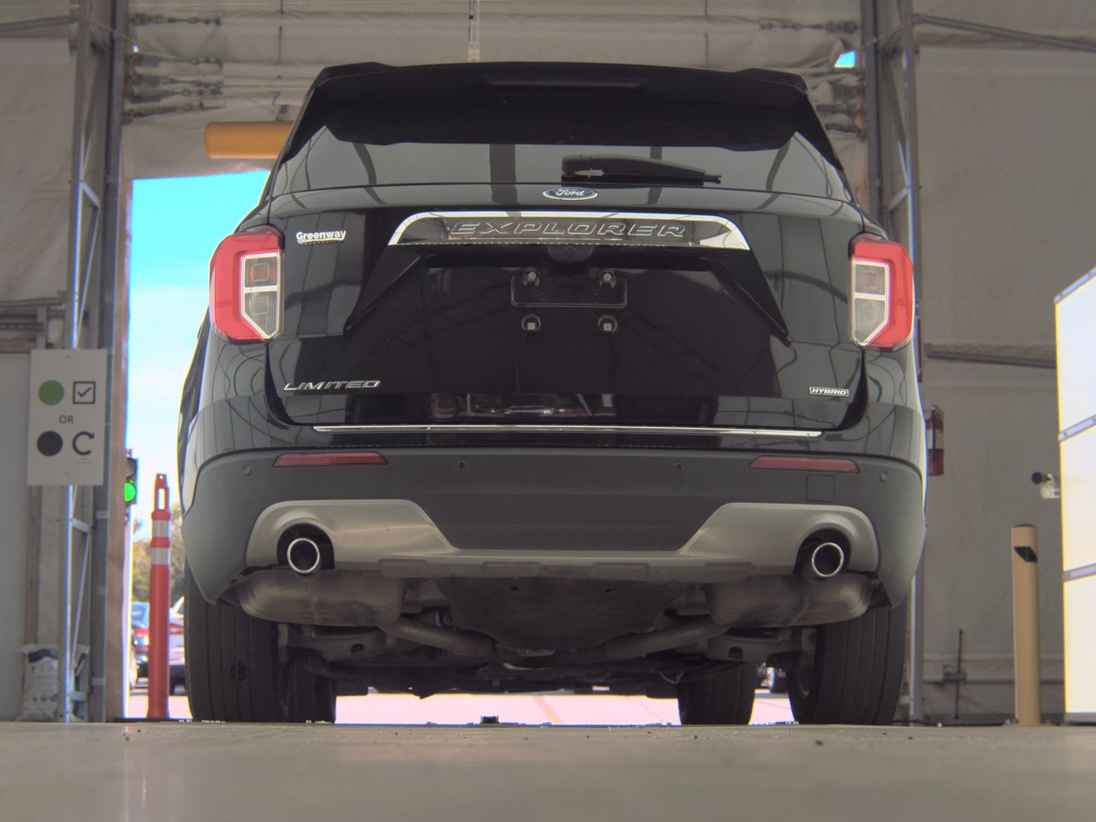 FORD EXPLORER - 8