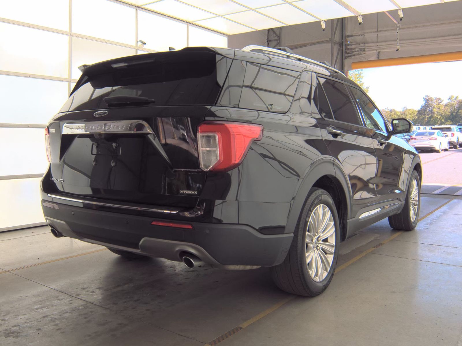 FORD EXPLORER - 6