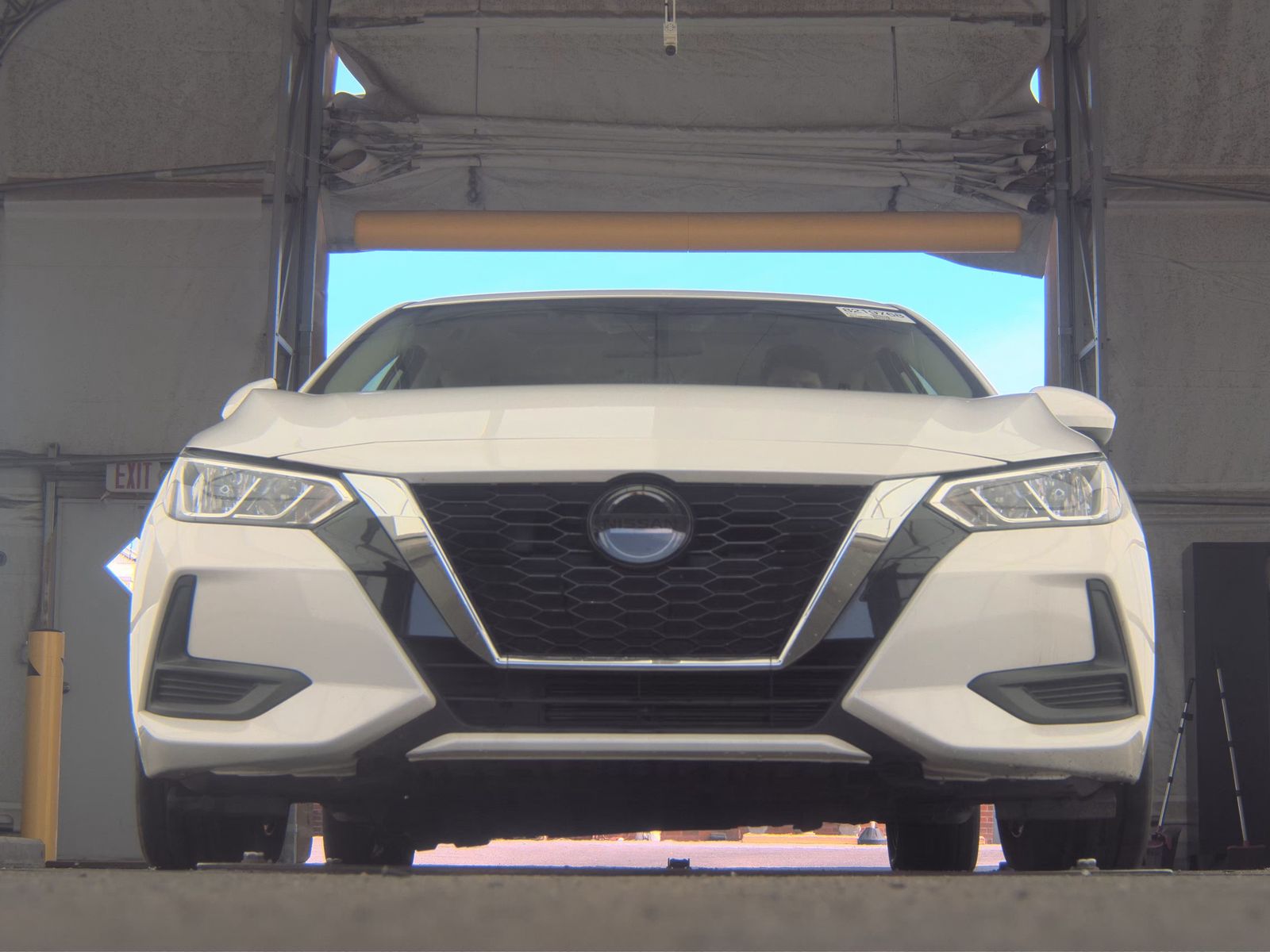 NISSAN SENTRA - 4